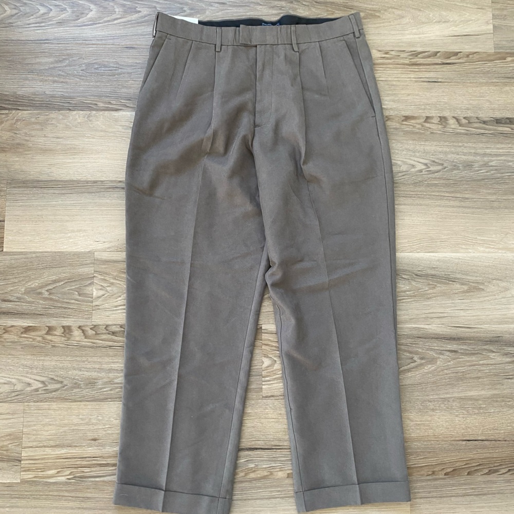 Dockers Men's Taupe Dress Pants